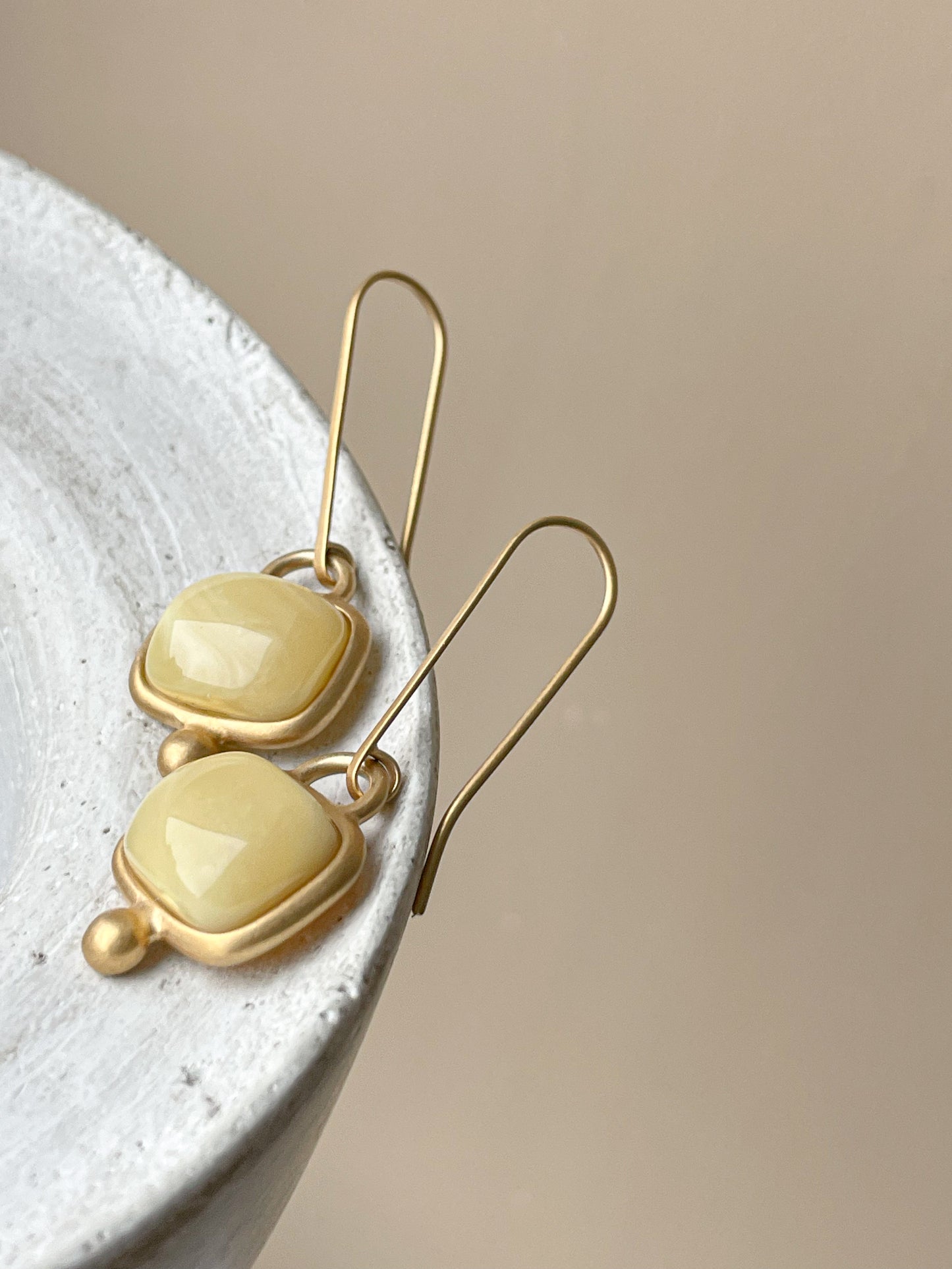 Matte amber earrings - Gold plated silver - Hook earrings collection