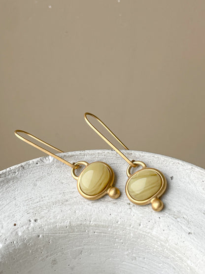 Milky amber earrings - Gold plated silver - Hook earrings collection