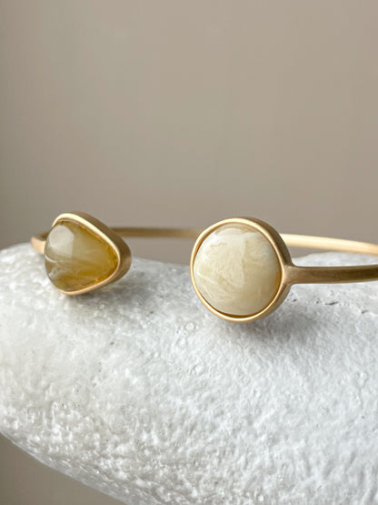 Amber bracelet - Gold plated silver - Cuff bracelet collection -  Size 7