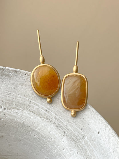 Honey amber dangle earrings - Gold plated silver - Mismatched earrings collection