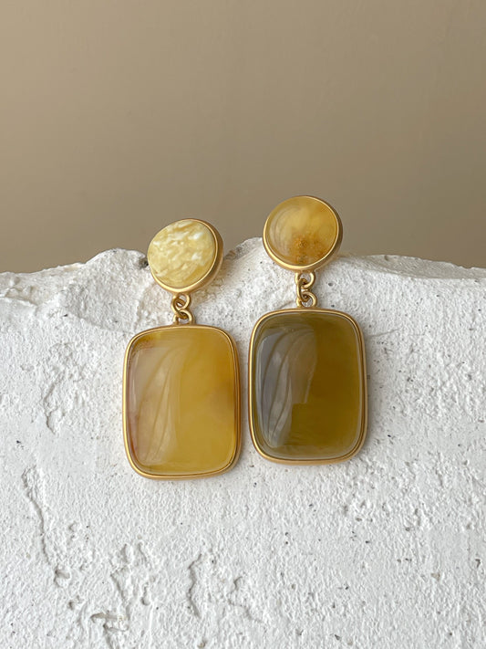 Amber dangle earrings - Gold plated silver - Stud earring collection