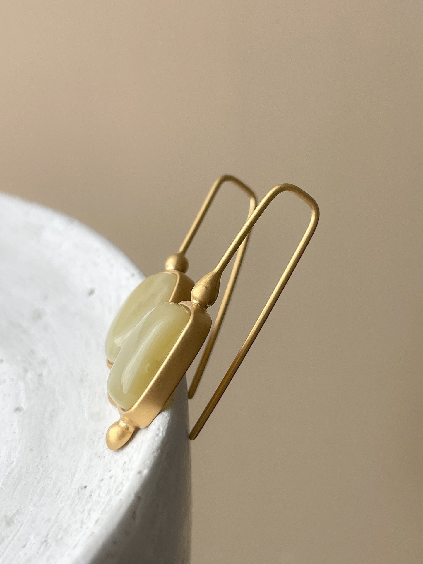 Green amber earrings - Gold plated silver - Hook earrings collection