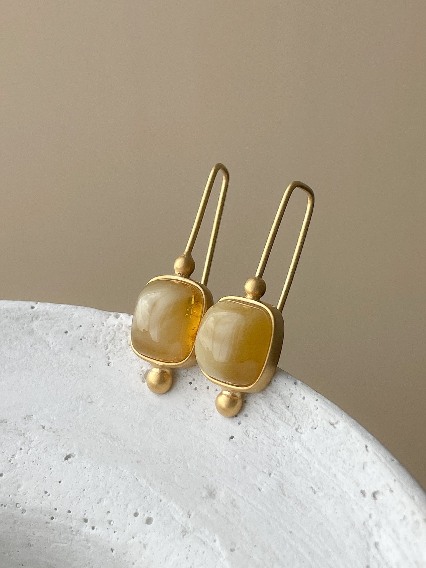 Honey amber earrings - Gold plated silver - Hook earrings collection