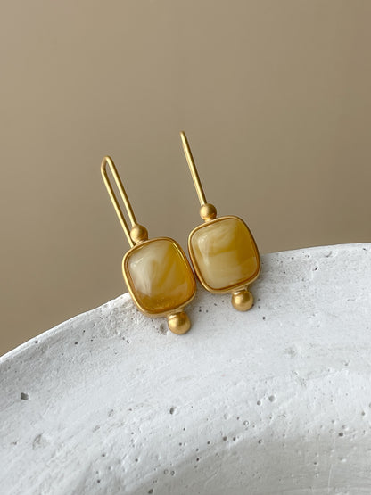 Honey amber earrings - Gold plated silver - Hook earrings collection