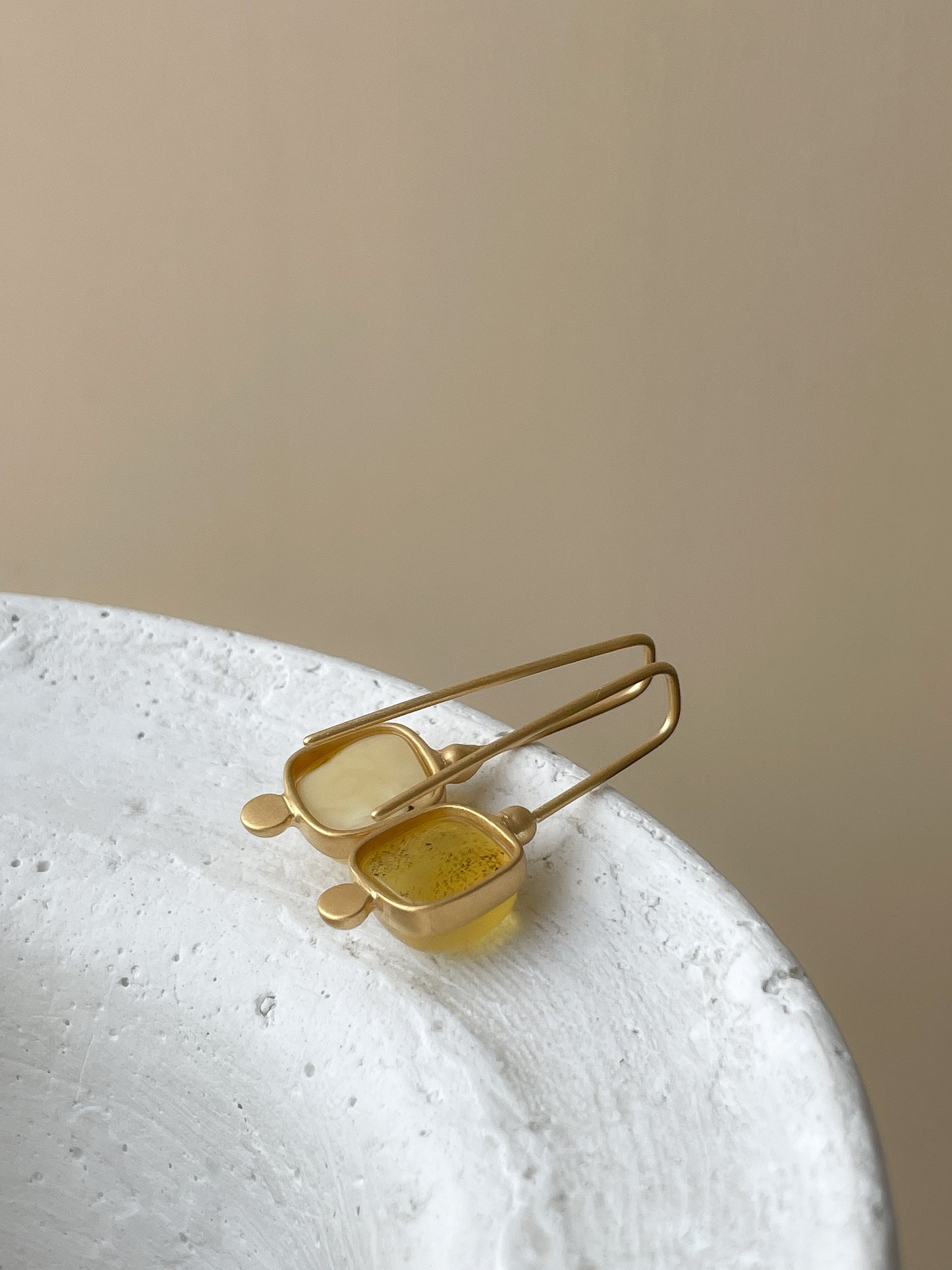 Honey amber earrings - Gold plated silver - Hook earrings collection