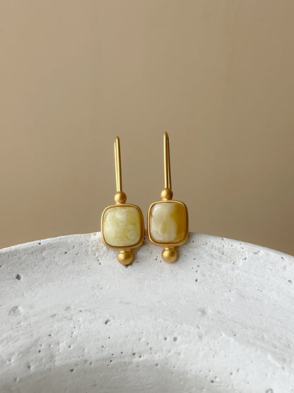 Honey amber earrings - Gold plated silver - Hook earrings collection