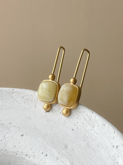 Honey amber earrings - Gold plated silver - Hook earrings collection