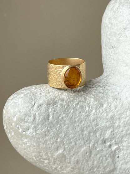 Red amber ring - Gold plated silver - Statement ring collection