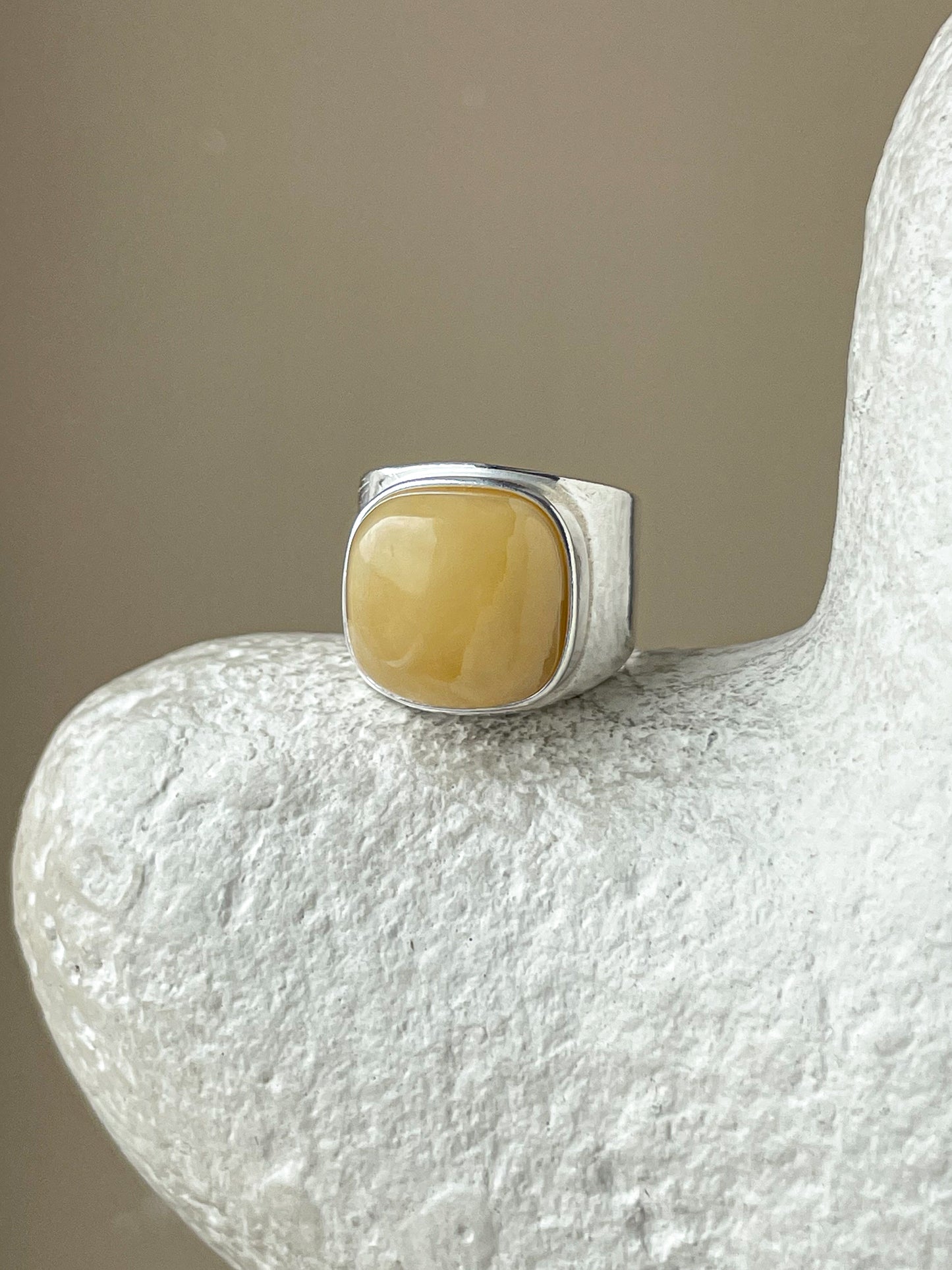 Matte amber ring - Sterling silver - Statement ring collection - Size 6 3/4