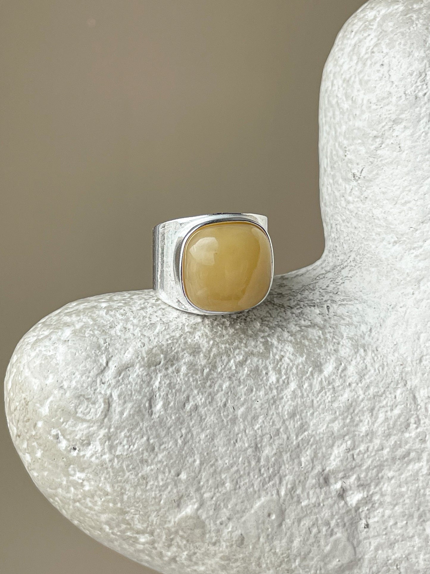 Matte amber ring - Sterling silver - Statement ring collection - Size 6 3/4