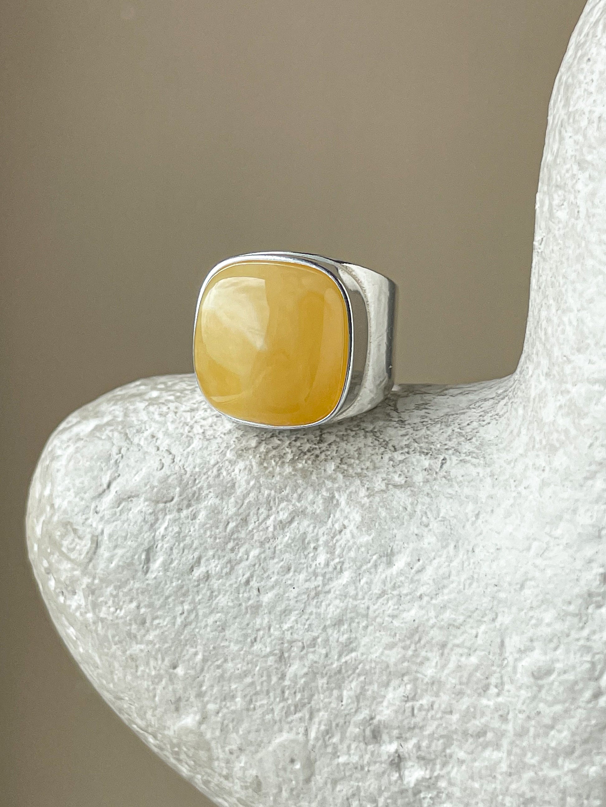 Matte amber ring - Sterling silver - Chunky ring collection - Size 7 1/2