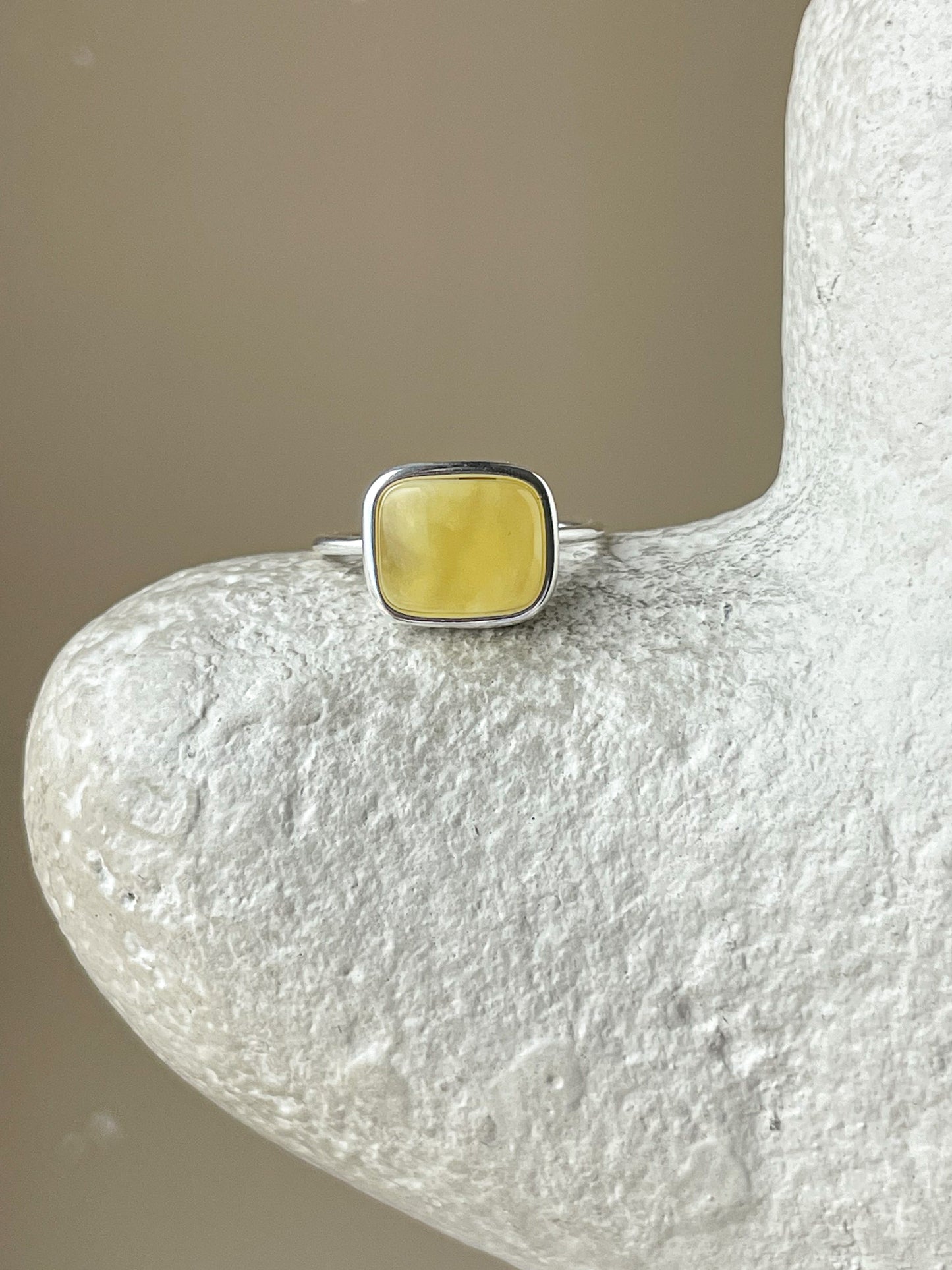 Matte amber ring- Sterling silver - Thin ring collection - Size 8 1/2