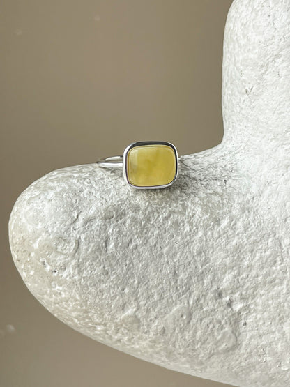 Matte amber ring- Sterling silver - Thin ring collection - Size 8 1/2