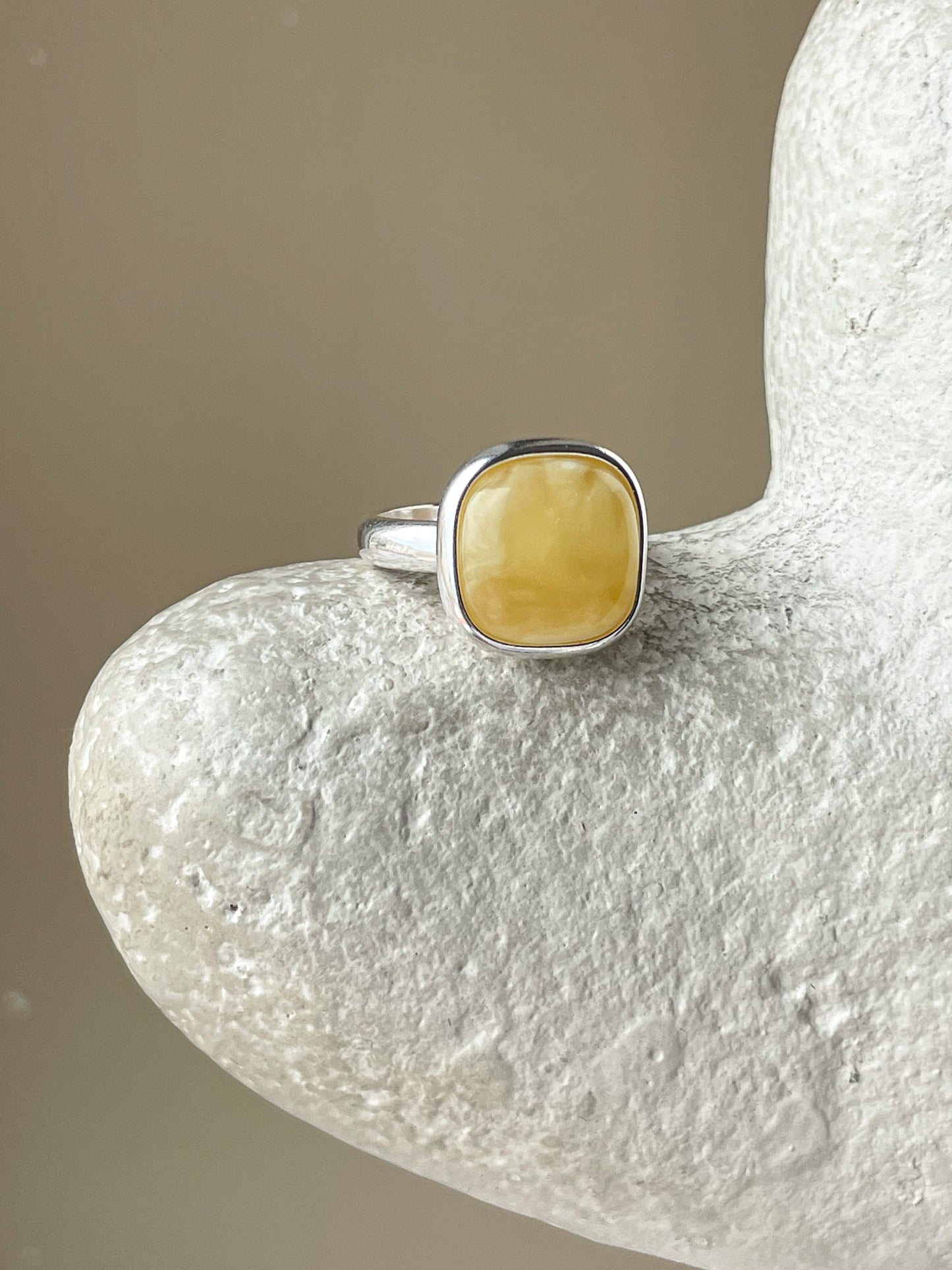 Honey amber ring - Sterling silver - Large ring collection - Size 7 1/2