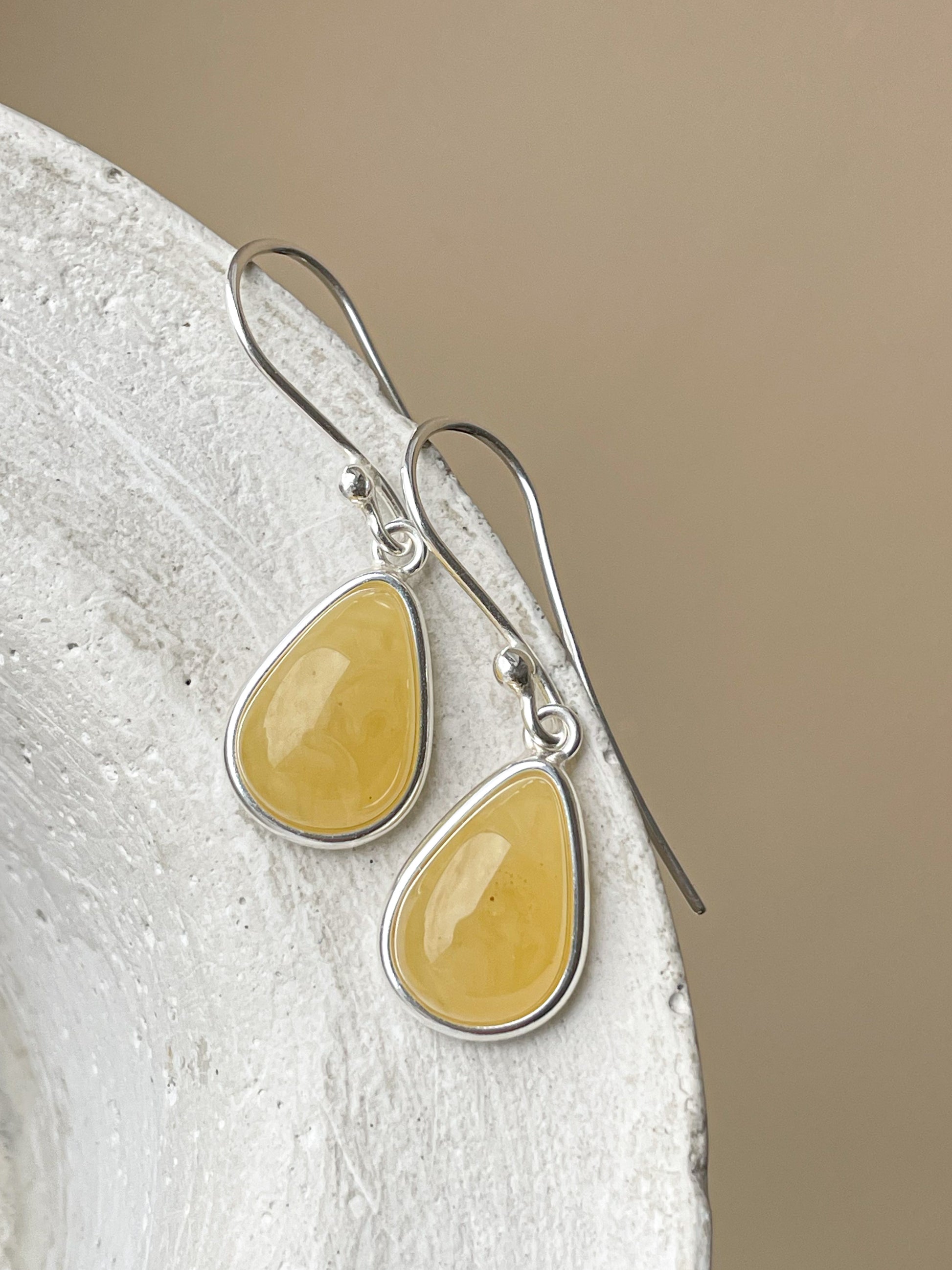 Mate amber dangle earrings - Sterling silver - Hook earrings collection