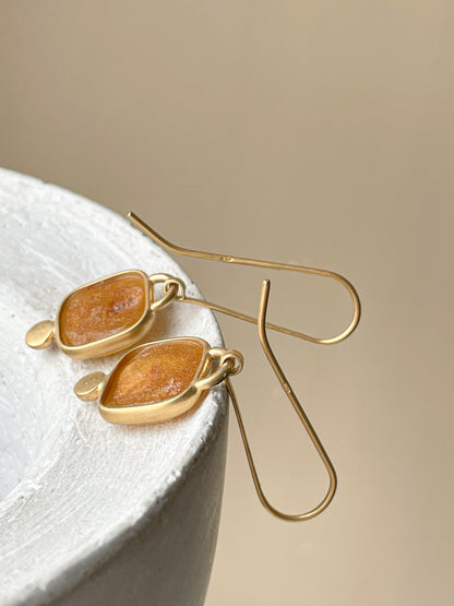 Butterscotch amber dangle earrings - Gold plated silver - Hook earrings collection
