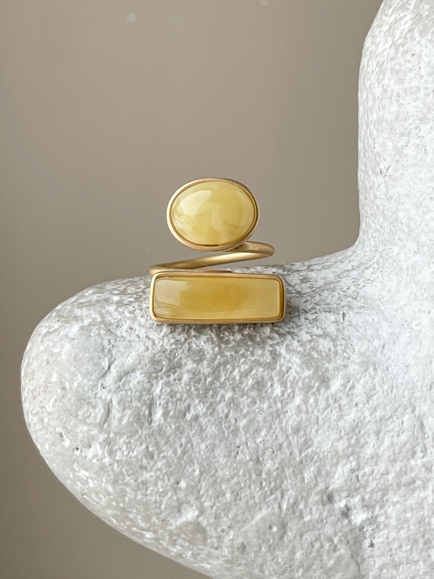 Matte amber ring - Gold plated silver - Double stone ring collection - Size 7