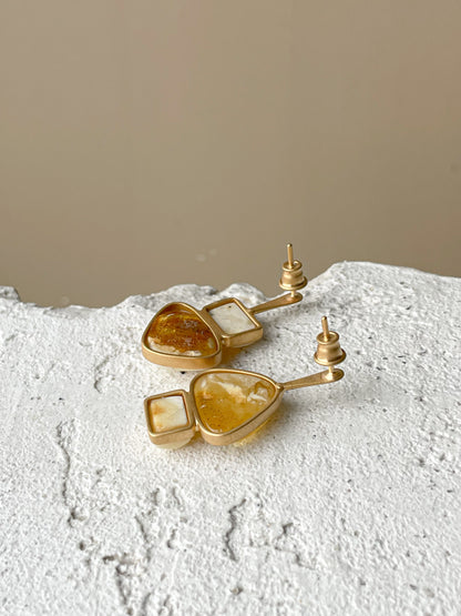 Multicolor amber stud earrings - Gold plated silver - Mismatched earrings collection