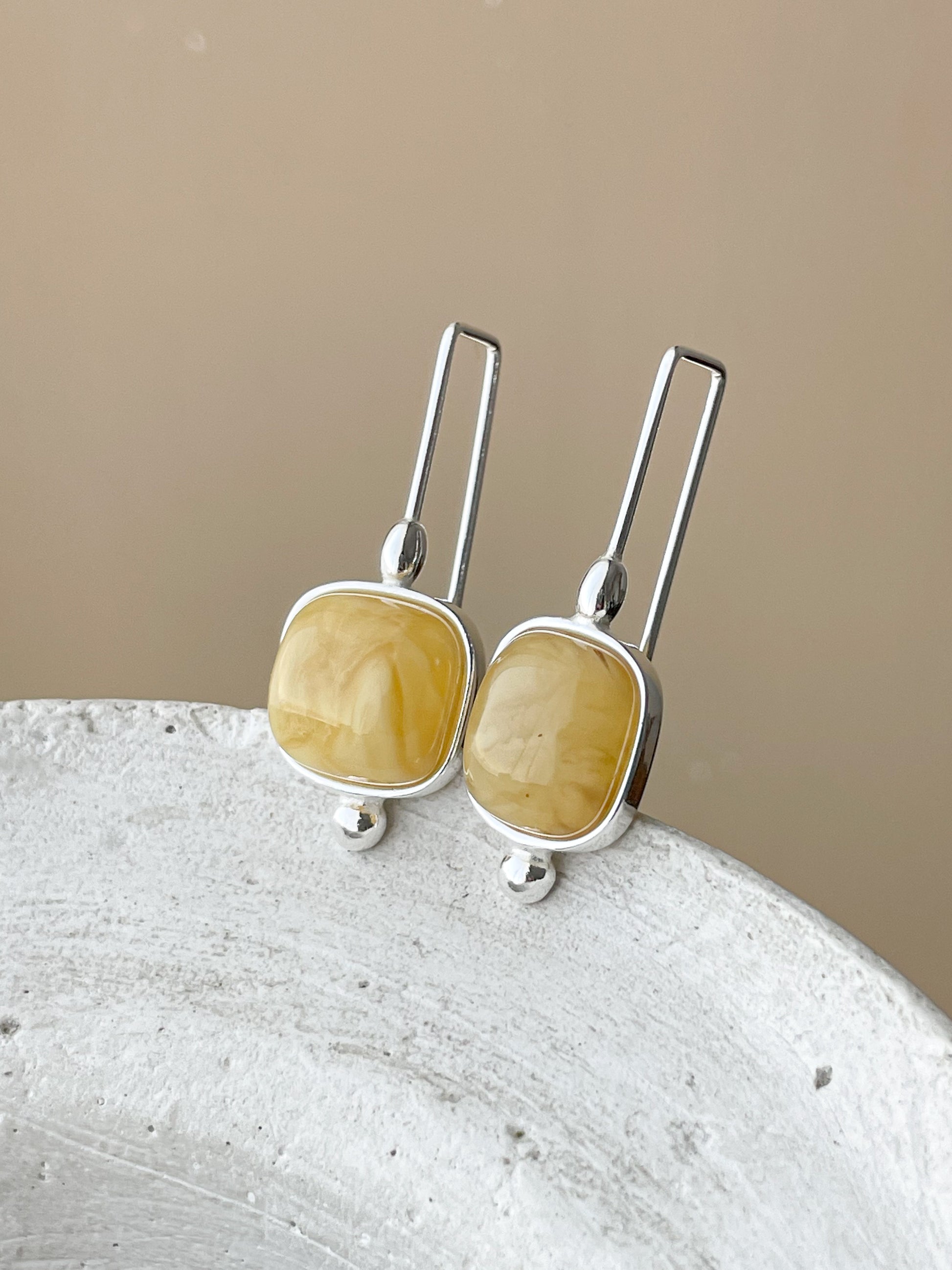 Mate amber dangle earrings - Sterling silver - Hook earrings collection