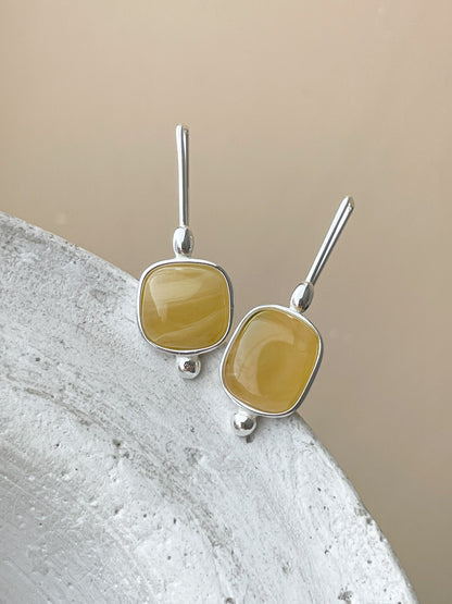 Buterscotch amber dangle earrings - Sterling silver - Hook earrings collection