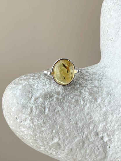 Natural amber ring - Sterling silver - Thin ring collection - Size 5 1/2