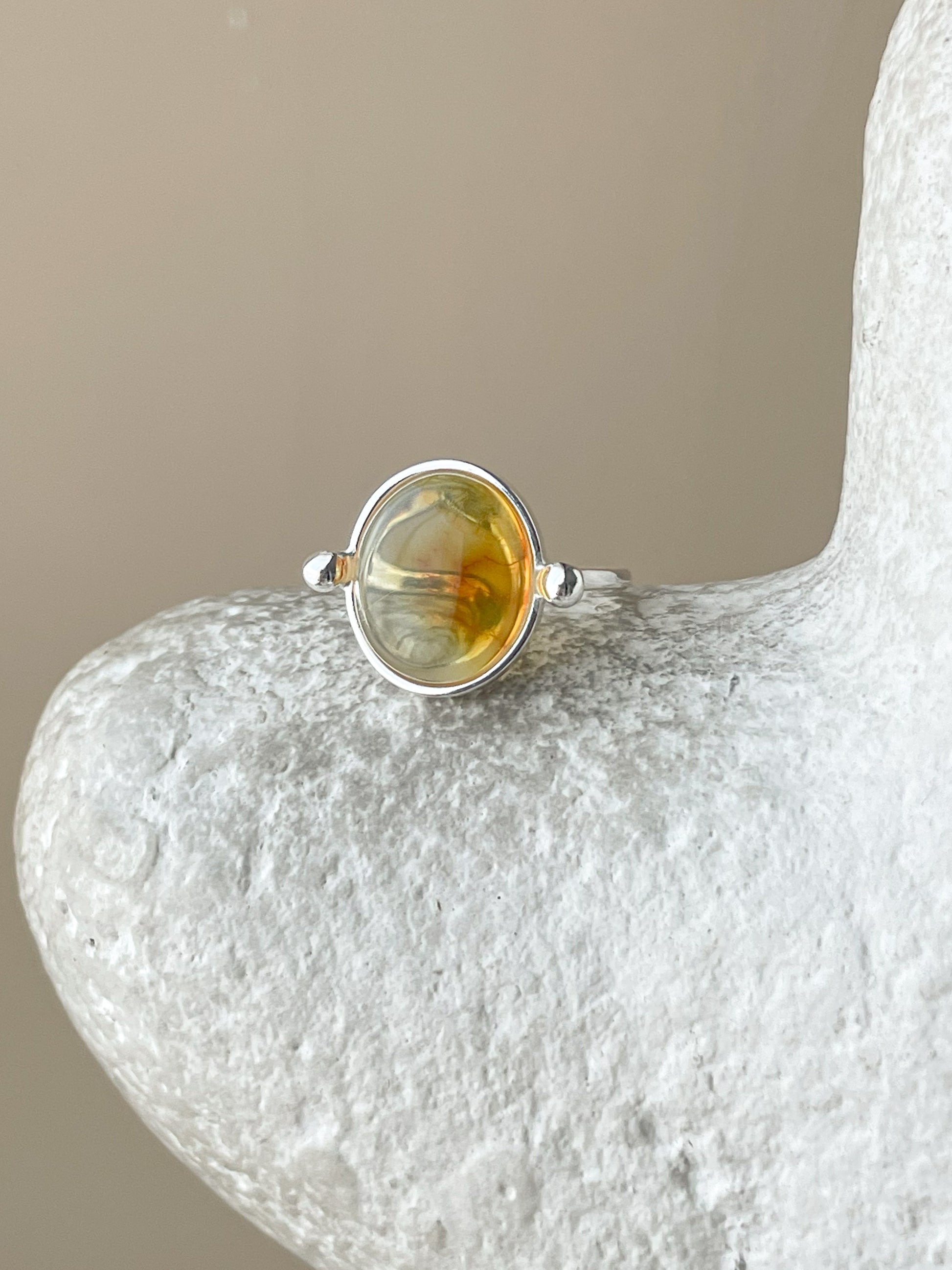 Natural amber ring - Sterling silver - Thin ring collection