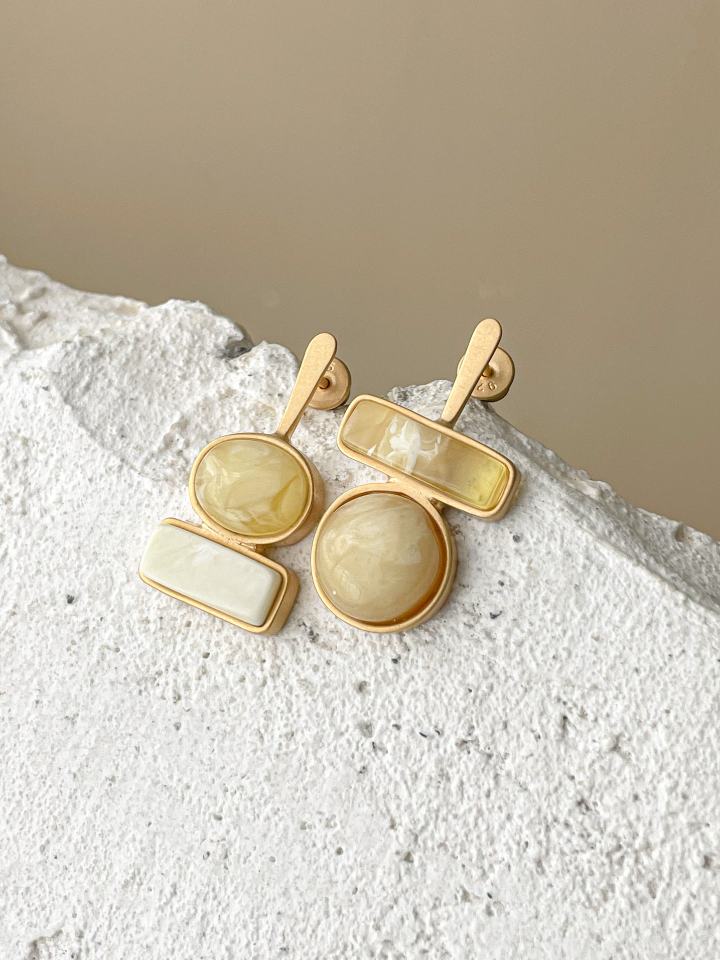 Amber stud earrings - Gold plated silver - Mismatched earrings collection