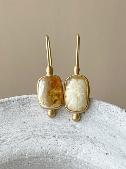 Landscape amber dangle earring - Sterling silver - Hook earrings collection