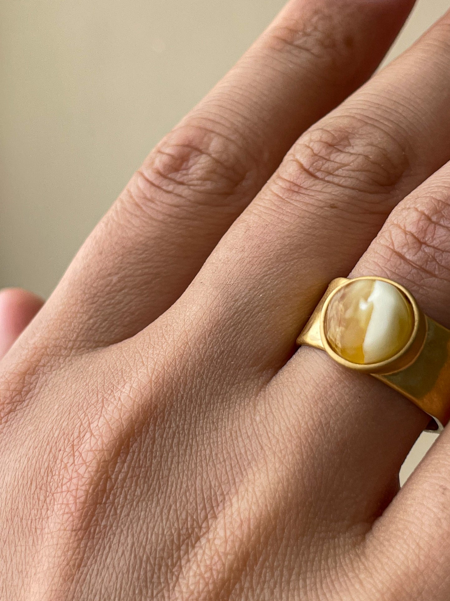 Landscape amber ring - Gold plated Silver - Wide ring collection