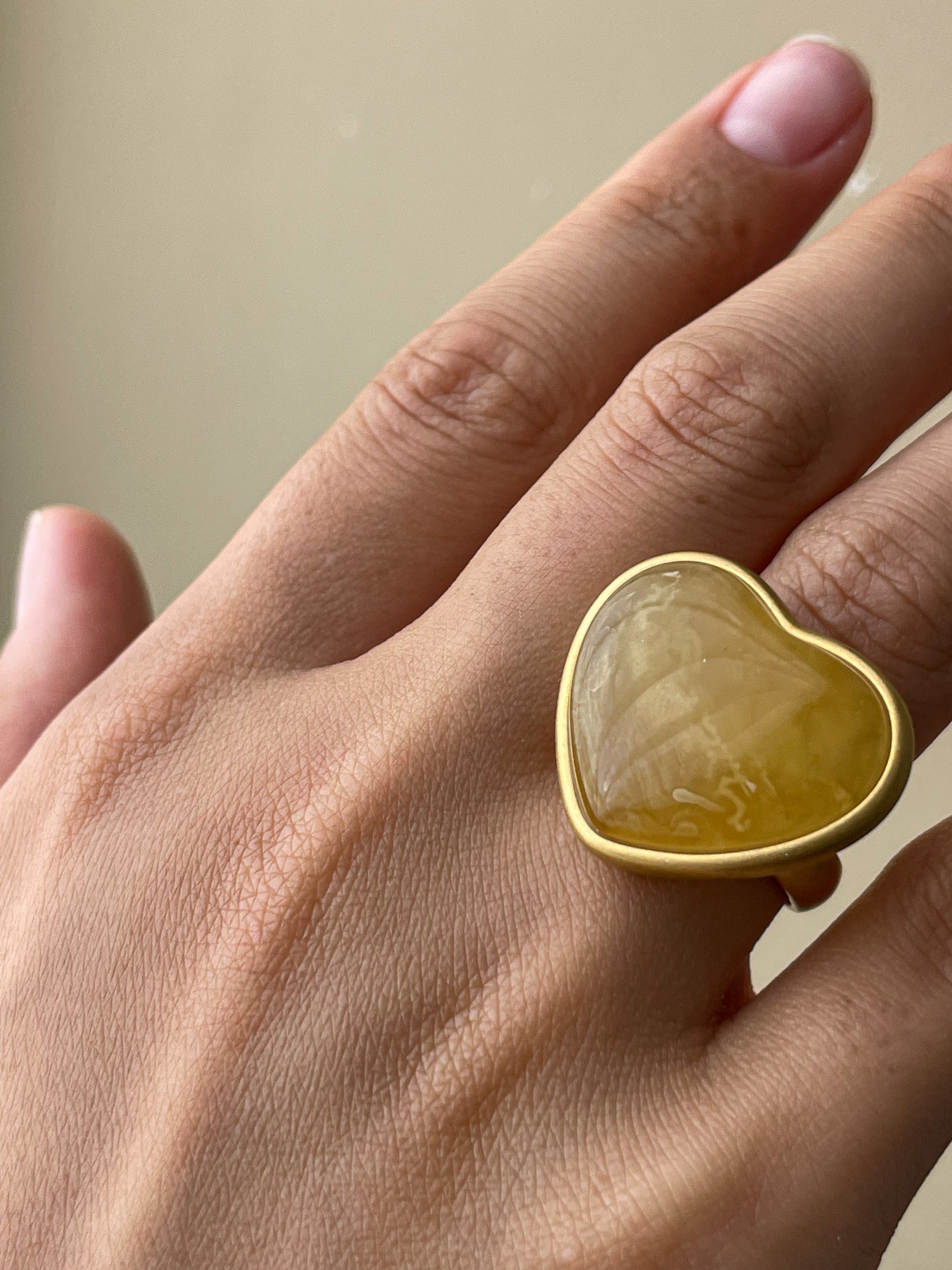 Amber heart ring - Gold plated Silver - Heart ring collection 