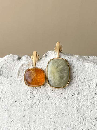 Multicolor amber stud earrings - Gold plated silver - Mismatched earrings collection