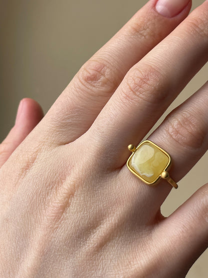 Butterscotch amber ring - Gold plated silver - Vintage style collection - Size 5 1/2