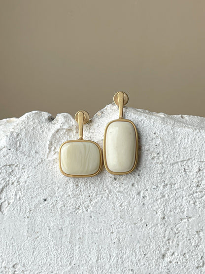 White amber stud earrings - Gold plated silver - Mismatched earrings collection