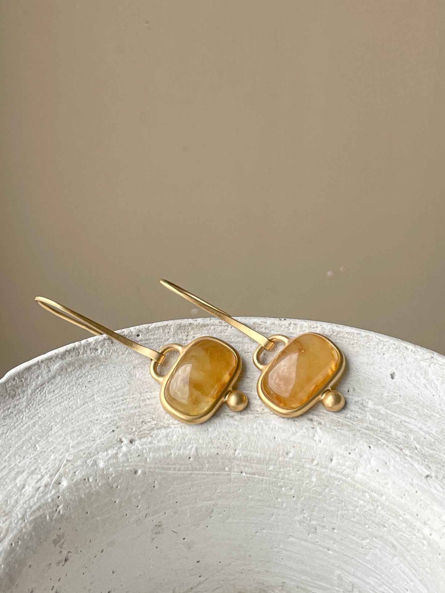 Honey amber earrings - Gold plated silver - Hook earrings collection