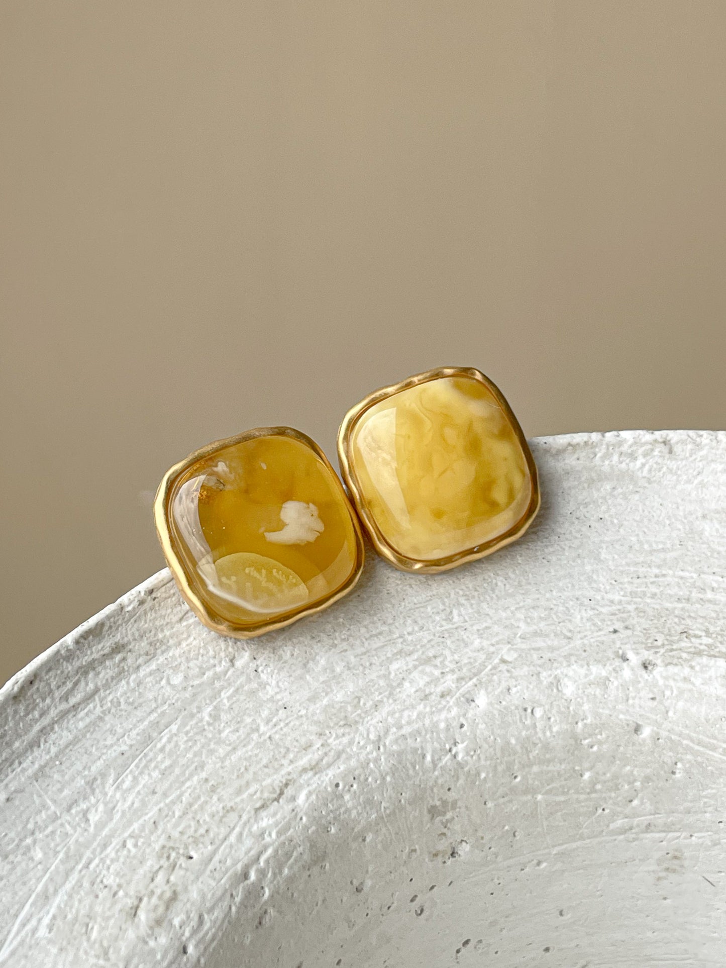 Landscape amber stud earrings - Gold plated silver -Classic earrings collection