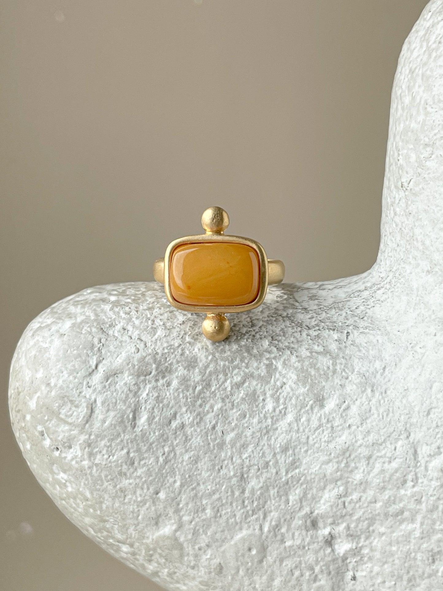 Butterscotch amber ring - Gold plated silver - Vintage ring collection - Size 6 1/4