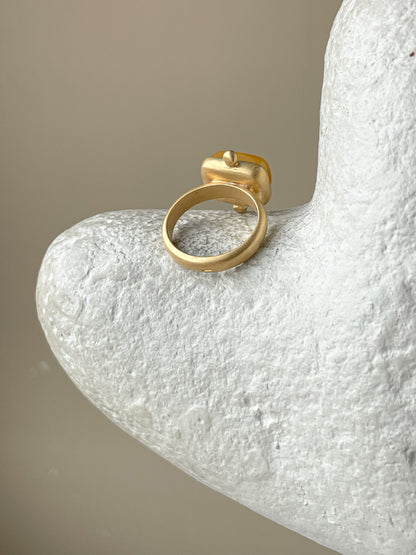 Butterscotch amber ring - Gold plated silver - Vintage ring collection - Size 5 3/4