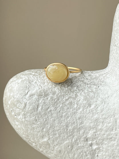 Butterscotch amber ring - Gold plated silver - Thin ring collection