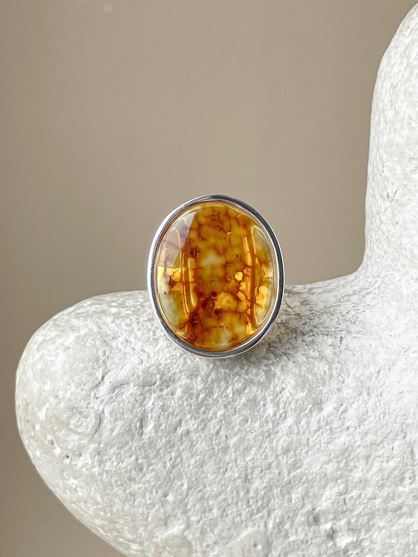 Natural amber ring - Sterling silver - Thin ring collection - Size 7 1/2