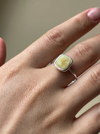 Mate amber ring - Sterling silver - Thin ring collection