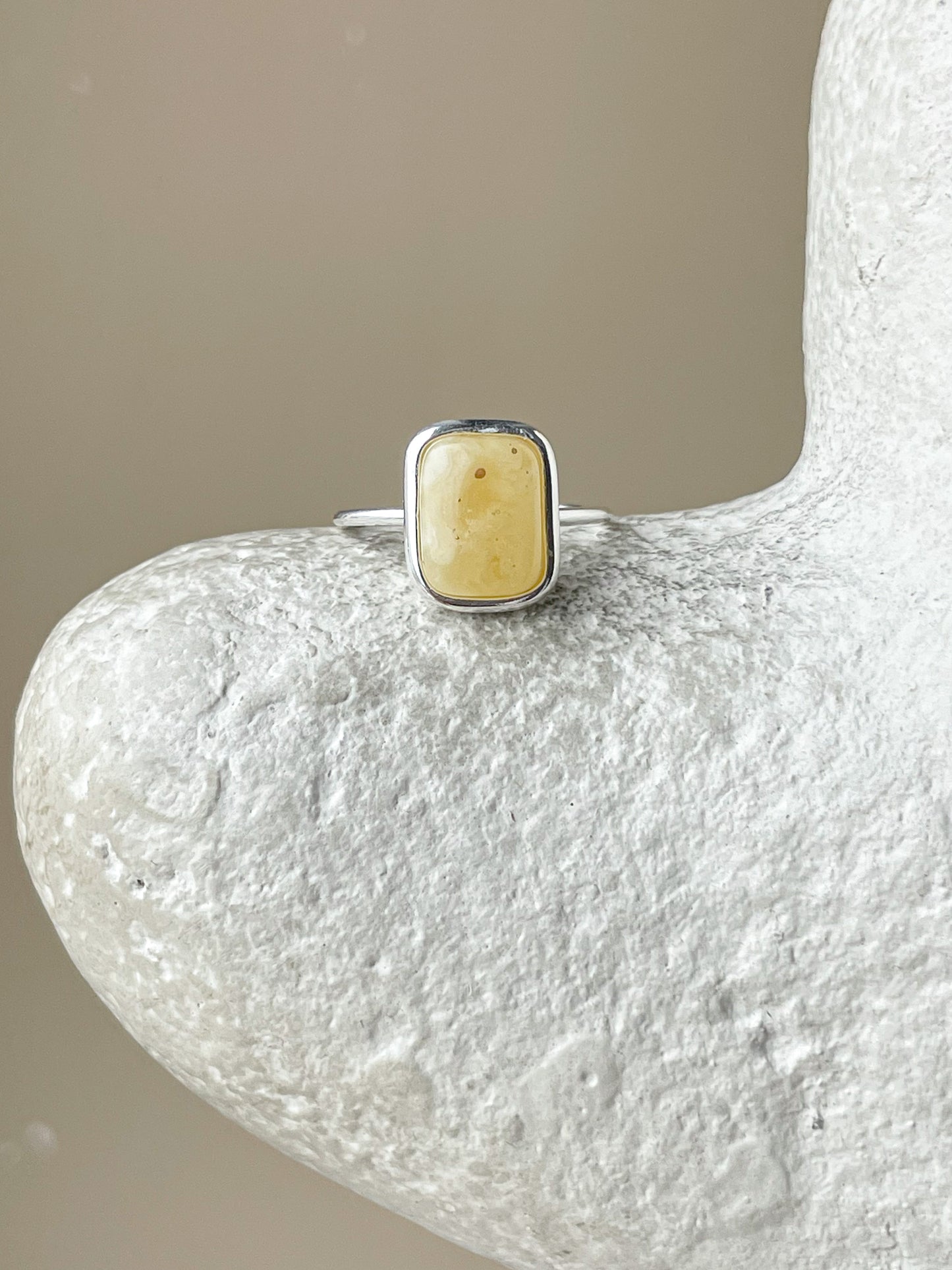 Matte amber ring - Sterling silver - Thin ring collection - Size 6 1/2