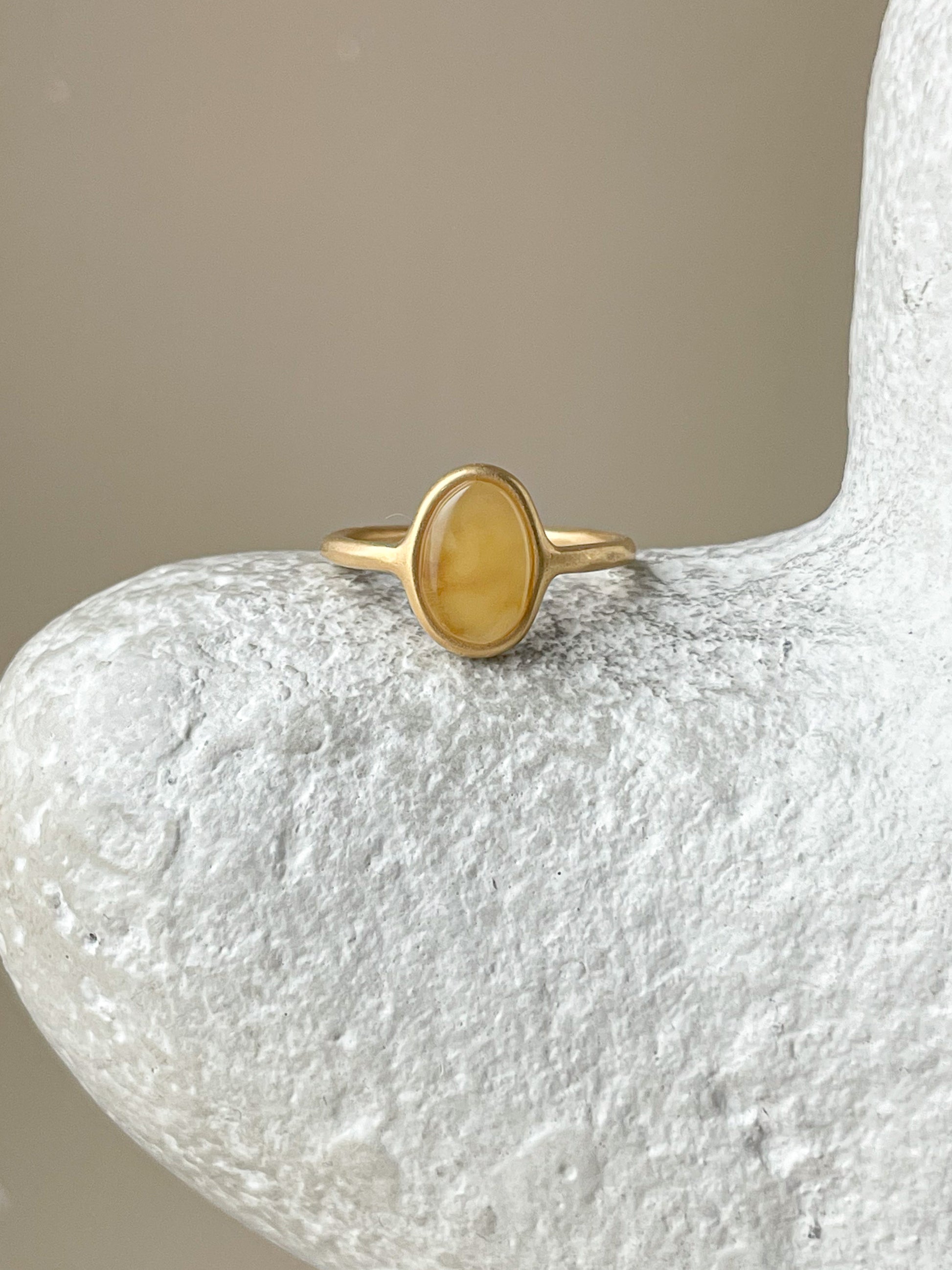 Mate amber ring - Gold plated silver - Thin ring collection