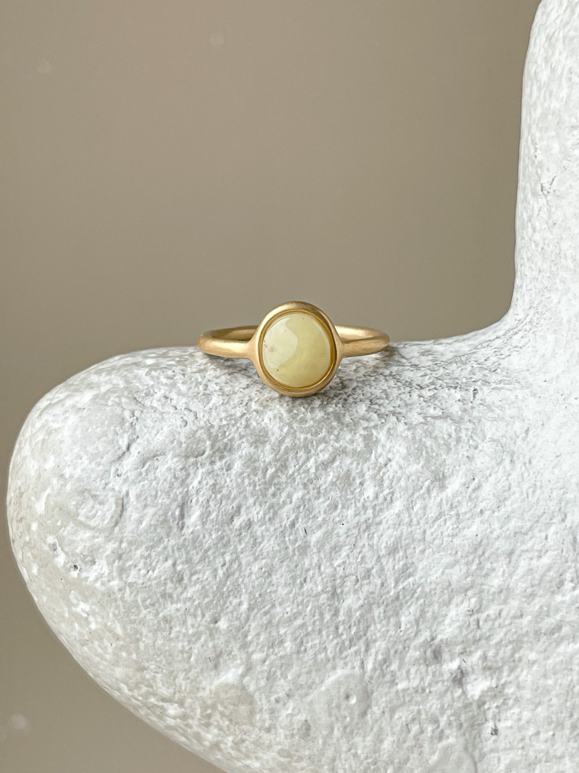 Mate amber ring - Gold plated silver - Statement ring collection 