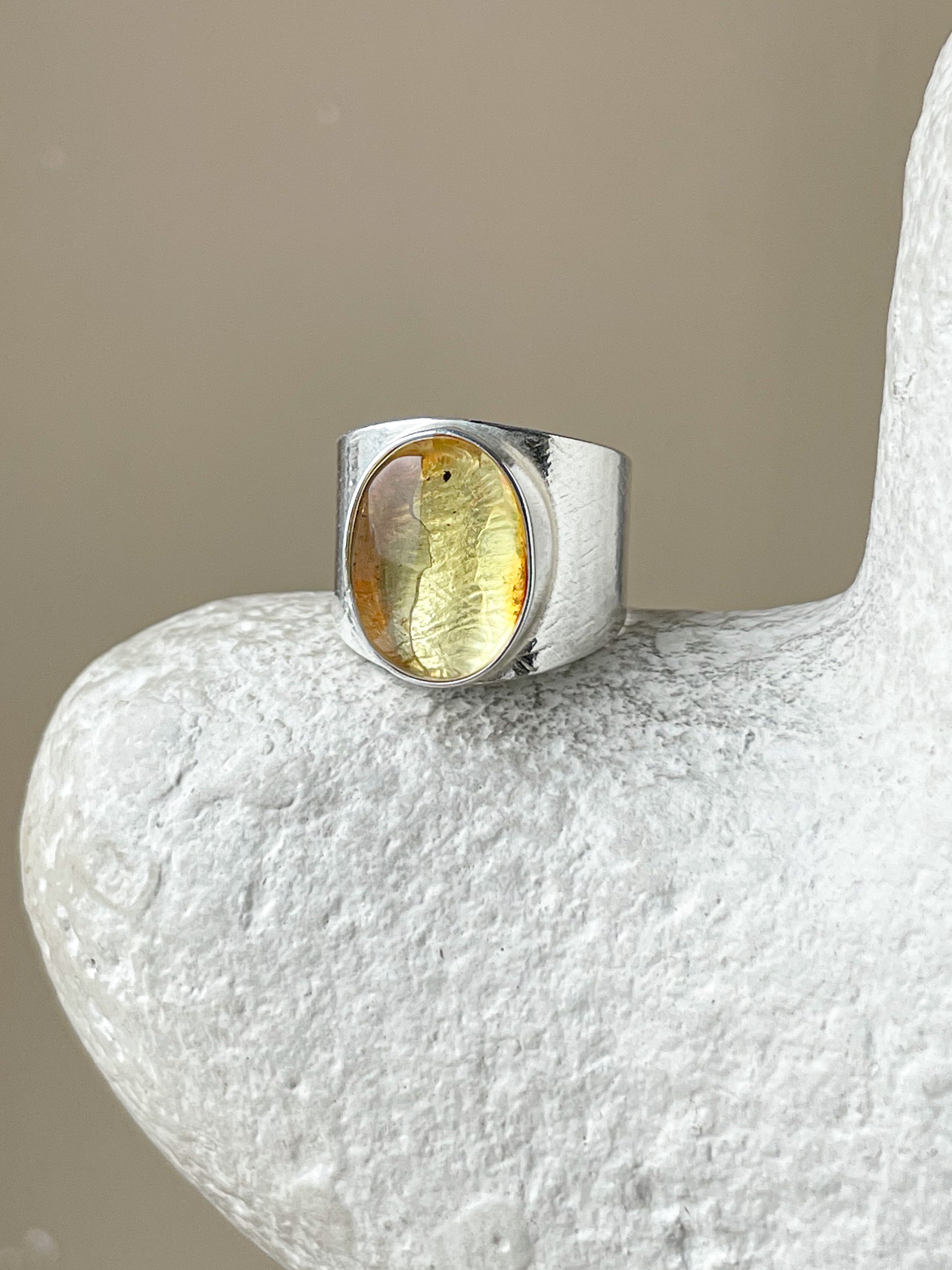 Lemon amber ring - Sterling silver - Statement ring collection