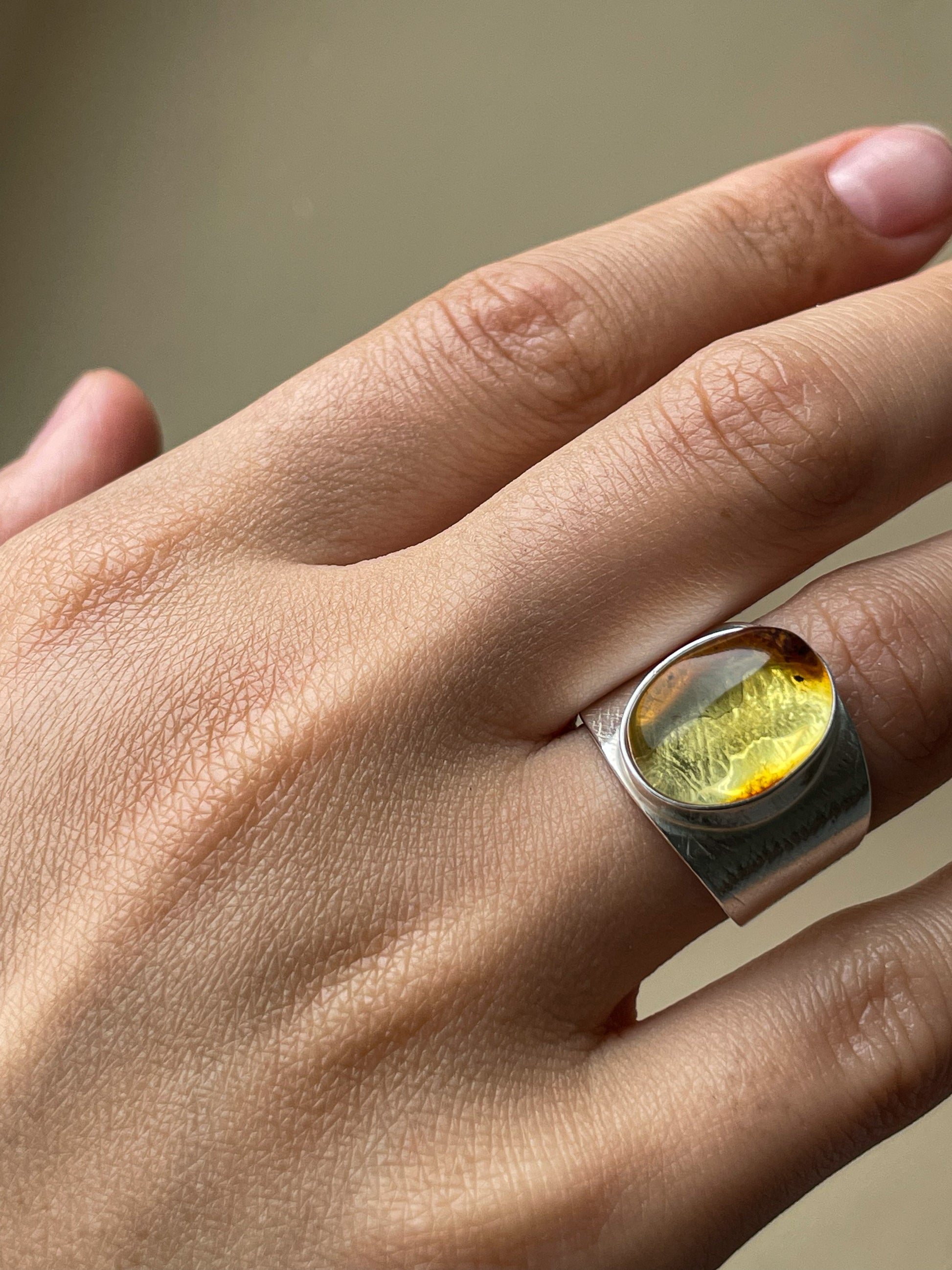 Lemon amber ring - Sterling silver - Statement ring collection