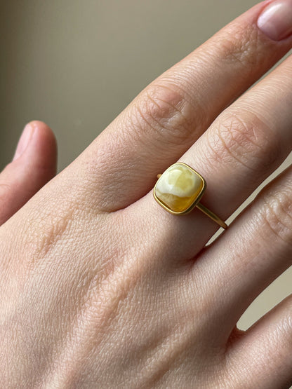 Gold plated silver ring with landscape amber, size 7 3/4