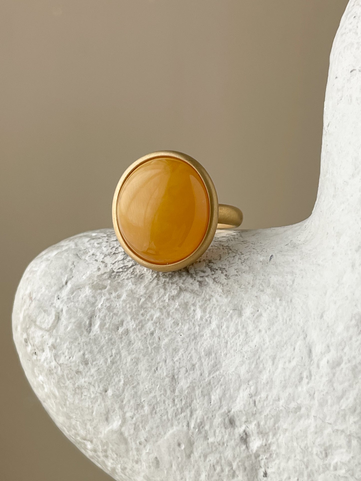 Butterscotch amber ring - Gold plated silver - Large ring collection - Size 7