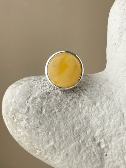 Butterscotch amber ring - Sterling silver - Large ring collection - Size 8