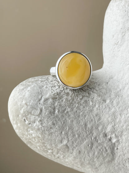 Butterscotch amber ring - Sterling silver - Large ring collection - Size 8