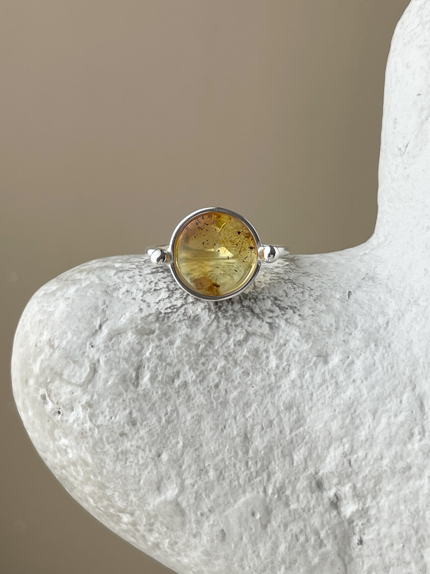 Honey amber ring - Sterling silver - Vintage style collection - Size 9